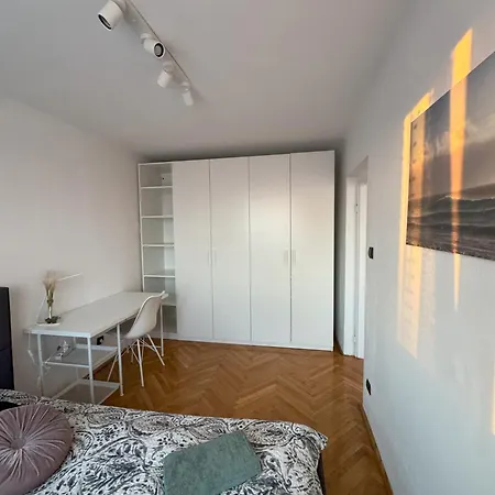 Off Piotrkowska District * Łódź