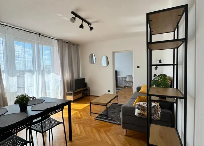 Off Piotrkowska District * Łódź